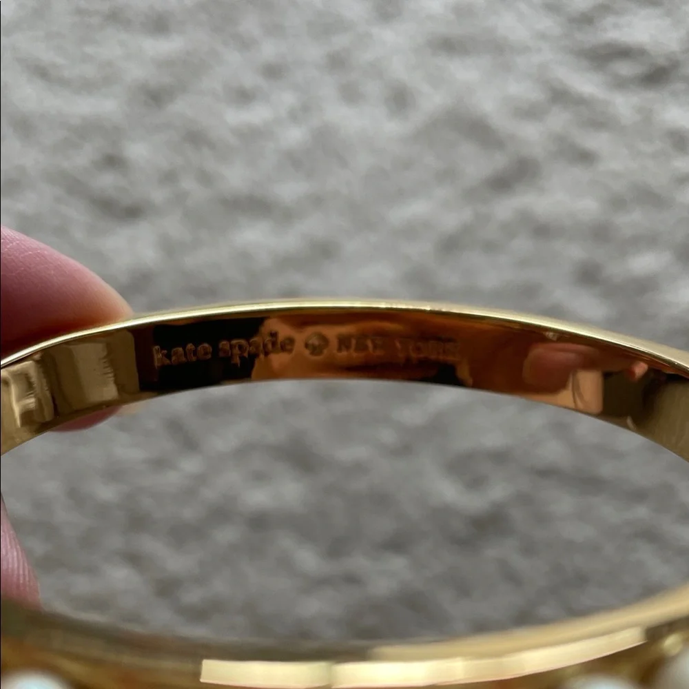 kate spade ♠️ NWT Gold & Pearl bracelet with dust bag - Picture 12 of 12